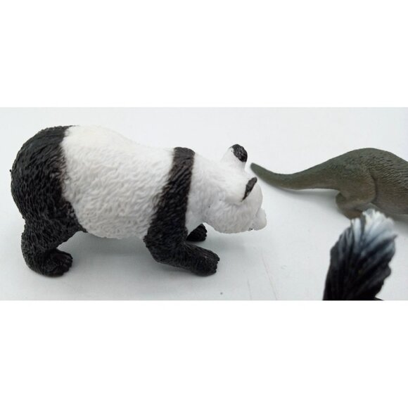 Animal Figures Set Panda Platypus Frog Ring Tailed Lemur Otter Skunk Toys - Picture 8 of 11